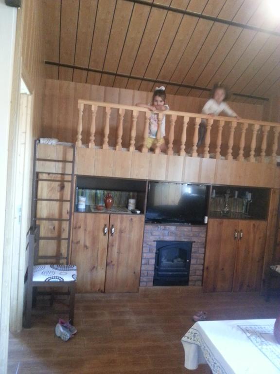 Bungalow Perotonar Ideal Para Familia Con Ninos La Puebla de Cazalla Exterior foto