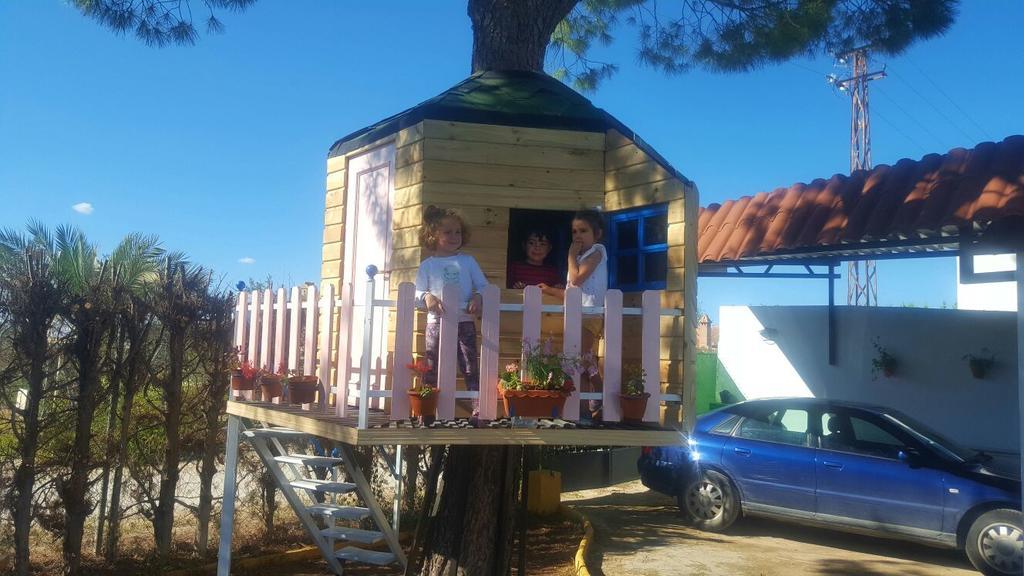 Bungalow Perotonar Ideal Para Familia Con Ninos La Puebla de Cazalla Exterior foto